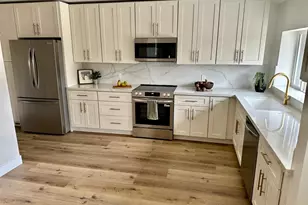 2675 Oneida St, Denver, CO 80207 - Photo 7