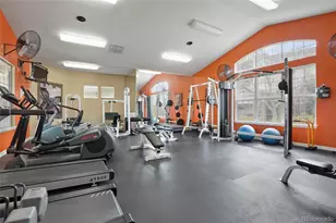 5703 N Gibralter Way, Aurora, CO 80019 - Photo 19