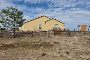 4131 Black Horse Dr, Pueblo, CO 81004 - Photo 35