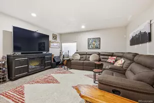 5493 S Versailles St, Aurora, CO 80015 - Photo 27