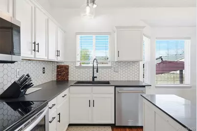 5493 S Versailles Street, Aurora, CO 80015 - Photo 11