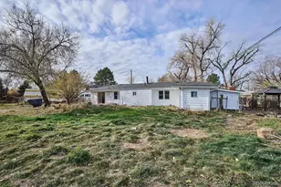 2110 Eagle Cir Ct, Aurora, CO 80011 - Photo 17