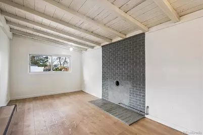 2110 Eagle Cir Ct, Aurora, CO 80011 - Photo 9