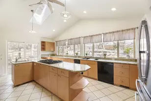 11233 E Harvard Dr, Aurora, CO 80014 - Photo 7