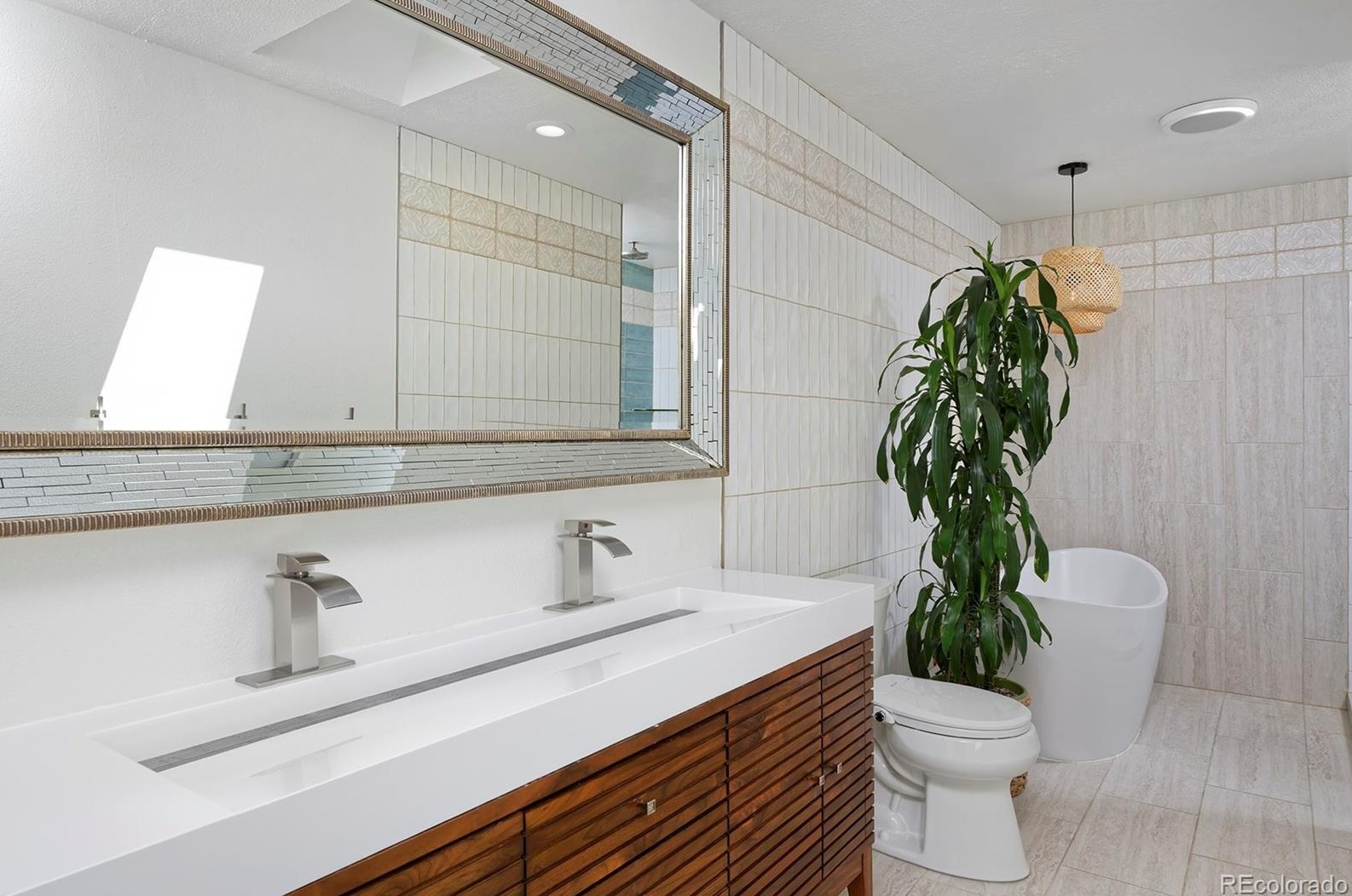 2236 Stuart St, Denver CO  80219-5115 exterior