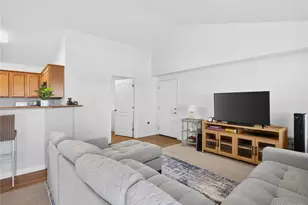 560 River View Dr, New Castle, CO 81647 - Photo 5