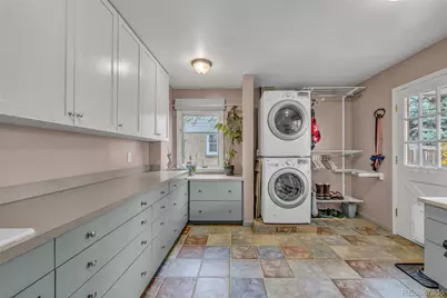 8300 E Hinsdale Avenue, Centennial, CO 80112 - Photo 17