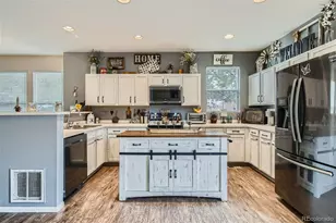 15612 E 96th Way, Commerce City, CO 80022 - Photo 13