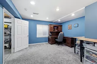638 Golden Eagle Cir, Golden, CO 80401 - Photo 39
