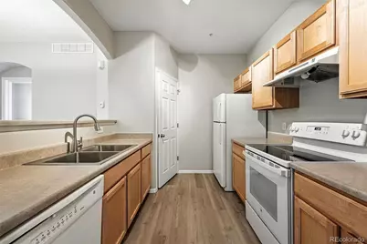 5255 Memphis Street #312, Denver, CO 80239 - Photo 5