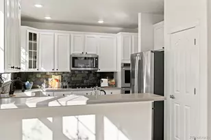 24394 E Fremont Dr, Aurora, CO 80016 - Photo 11