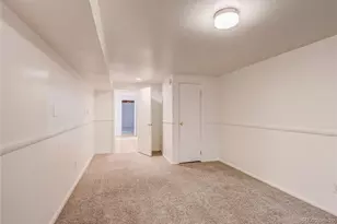 3273 S Florence Ct, Denver, CO 80231 - Photo 47