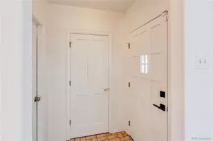 3273 S Florence Ct, Denver, CO 80231 - Photo 9