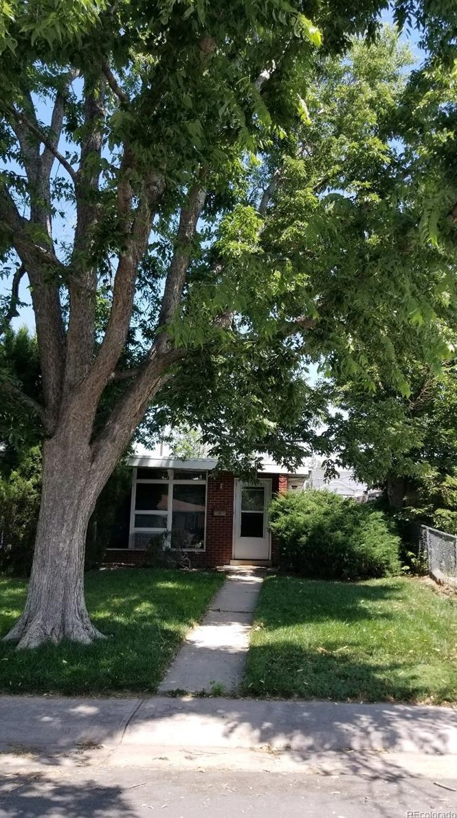 1116 Dallas St, Denver CO  80010-3124 exterior