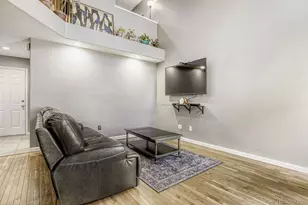 858 S Granby Cir, Aurora, CO 80012 - Photo 3