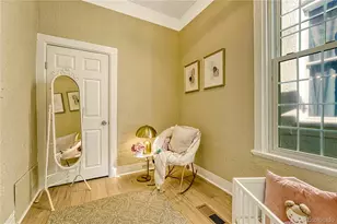 2922 Glenarm Pl, Denver, CO 80205 - Photo 5