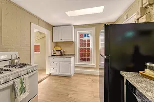 2922 Glenarm Pl, Denver, CO 80205 - Photo 23