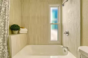 2922 Glenarm Pl, Denver, CO 80205 - Photo 19