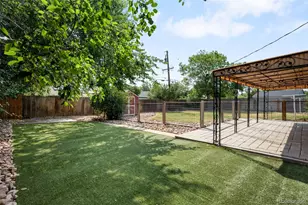 720 Troy St, Aurora, CO 80011 - Photo 23