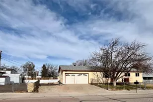 4327 Sage St, Pueblo, CO 81005 - Photo 3