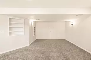 5681 S Catawba Way, Aurora, CO 80016 - Photo 31