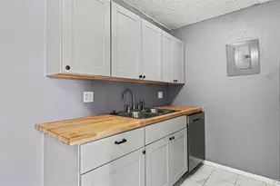 10211 Ura Ln, Thornton, CO 80260 - Photo 15