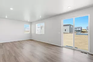 4621 Sunsplash Wy, Johnstown, CO 80534 - Photo 9