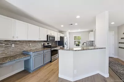 16097 Randolph Place, Denver, CO 80239 - Photo 7