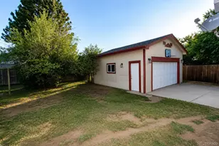 4581 Fraser Wy, Denver, CO 80239 - Photo 15