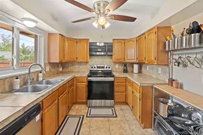 12702 E Alaska Place, Aurora, CO 80012 - Photo 23