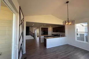 951 N Vandriver Way, Aurora, CO 80018 - Photo 5