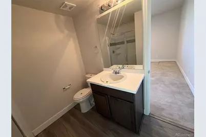 951 N Vandriver Way, Aurora, CO 80018 - Photo 31