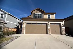 951 N Vandriver Way, Aurora, CO 80018 - Photo 1