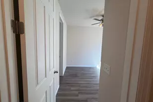 951 N Vandriver Way, Aurora, CO 80018 - Photo 23
