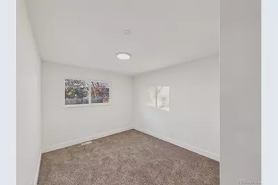 5519 Chandler Court, Denver, CO 80239 - Photo 17