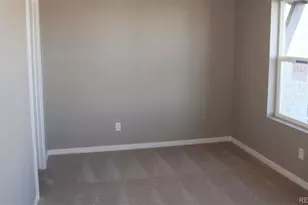 5423 N Eaton Pk Wy, Aurora, CO 80019 - Photo 9