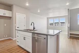 5423 N Eaton Pk Wy, Aurora, CO 80019 - Photo 17