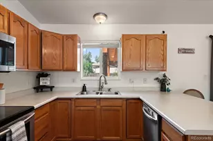267 S Dacona Dr, Pueblo, CO 81007 - Photo 9