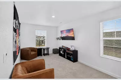 27671 E Byers Avenue, Aurora, CO 80018 - Photo 19