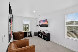 27671 E Byers Ave, Aurora, CO 80018 - Photo 19
