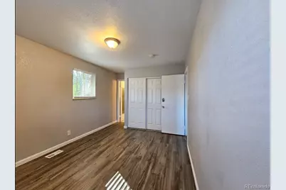 5542 Scranton Street, Denver, CO 80239 - Photo 19