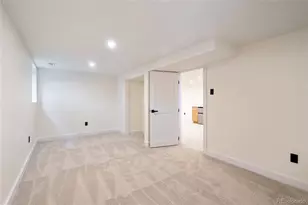 3351 N Gaylord St, Denver, CO 80205 - Photo 25