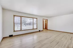 1117 Collyer St, Longmont, CO 80501 - Photo 9