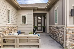 27681 E Lakeview Dr, Aurora, CO 80016 - Photo 5