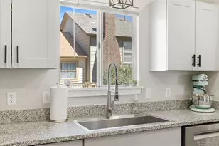 19083 E 16th Ave, Aurora, CO 80011 - Photo 9