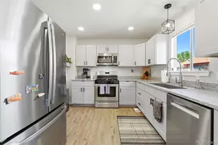 19083 E 16th Ave, Aurora, CO 80011 - Photo 7