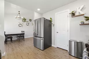 19083 E 16th Ave, Aurora, CO 80011 - Photo 11