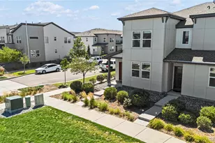 16073 E Warner Pl, Denver, CO 80239 - Photo 35