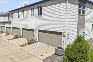 16073 E Warner Pl, Denver, CO 80239 - Photo 37