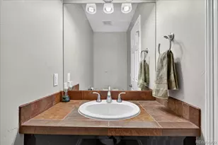 1657 N Franklin St, Denver, CO 80218 - Photo 25